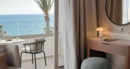 Imperial Island by Louis Hotels