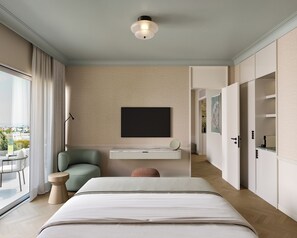 Two Bedroom Suite | Minibar, safe på rommet, wi-fi (inkludert) og sengetøy