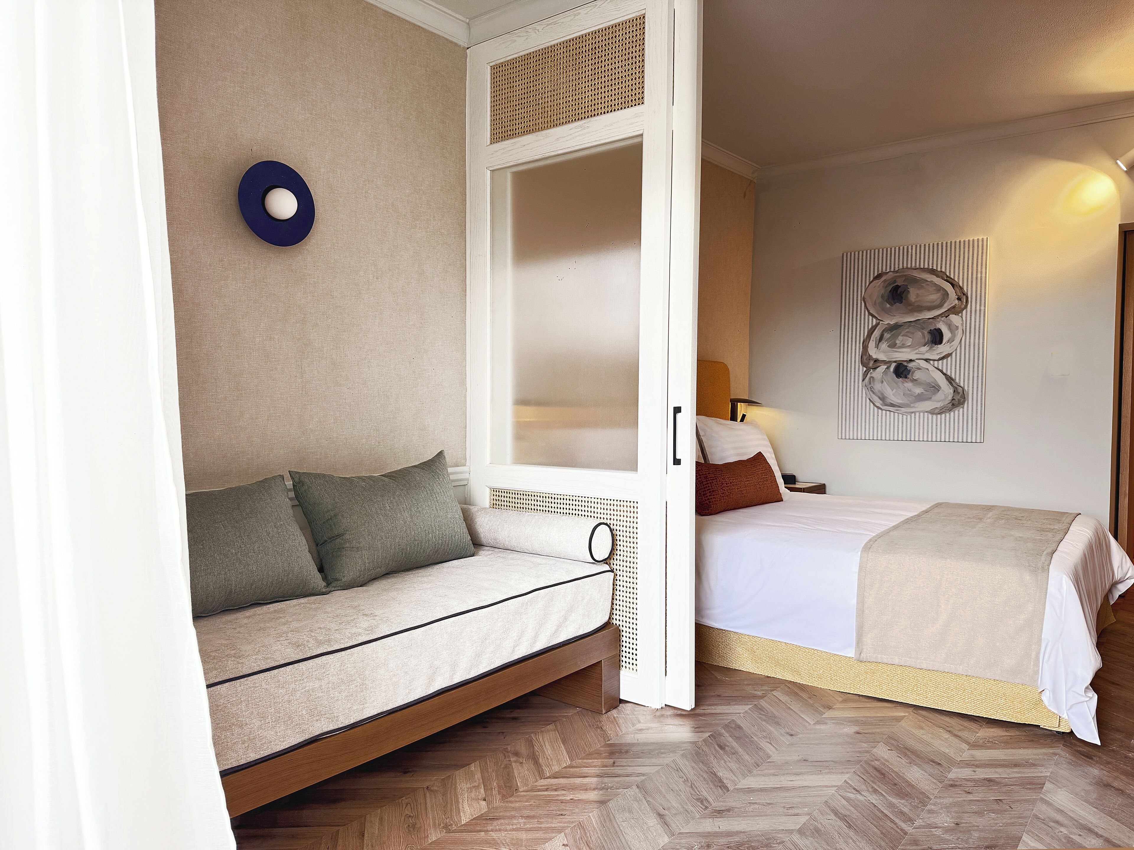 Minibar, in-room safe, free WiFi, bed sheets