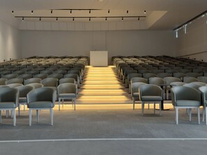 Theater show - Imperial Island by Louis Hotels (Paphos)