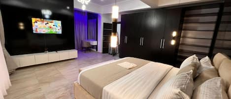 Luxury Penthouse, Oceanfront | Free WiFi