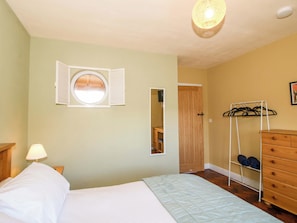 3 habitaciones, decoración personalizada y muebles diferentes