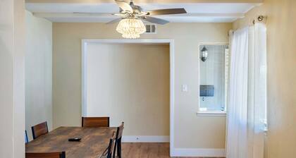 Pet & Family-Friendly, 4BR Grill & Chill
