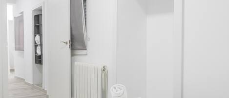 2 sovrum, strykjärn/strykbräda, internet och sängkläder