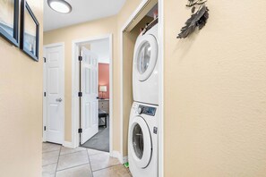 Condo, Multiple Beds, Patio, Golf View (Fairway View Escape) | Interior