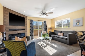 Condo, Multiple Beds, Patio, Golf View (Fairway View Escape) | Living area | 42-inch flat-screen TV with digital channels