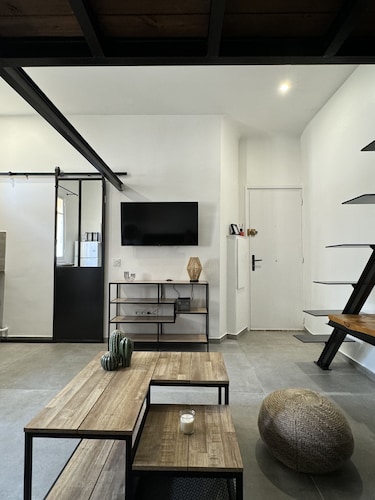 Charming Studio Nice near Tram district Le Ray 20min from downtown