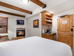 1 chambre, accès au Wi-Fi (inclus), literie fournie