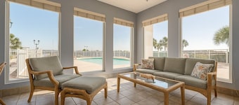 Waterfront Resort & World Class Marina in Beaufort- Olde Towne Yacht Club<br>Now offering off-season monthly discounts! $2500 p/month Contact for more details.