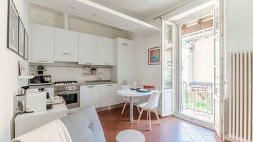 Apartment, Balcony | Premium bedding, down duvets, iron/ironing board, cots/infant beds