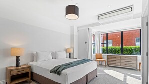 1 chambre, bureau, fer et planche à repasser, Wi-Fi gratuit