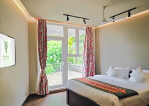 Double Room, 1 King Bed, Balcony, Valley View | Television - Ibex Resorts Coonoor (Tapas ) (Coonoor)