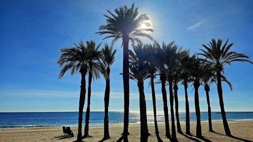 Family Beach Stay • 2 Bedroom • Fast Wi‑Fi • Sunny Terrace
