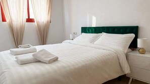 2 chambres, fer et planche à repasser, Wi-Fi, literie fournie