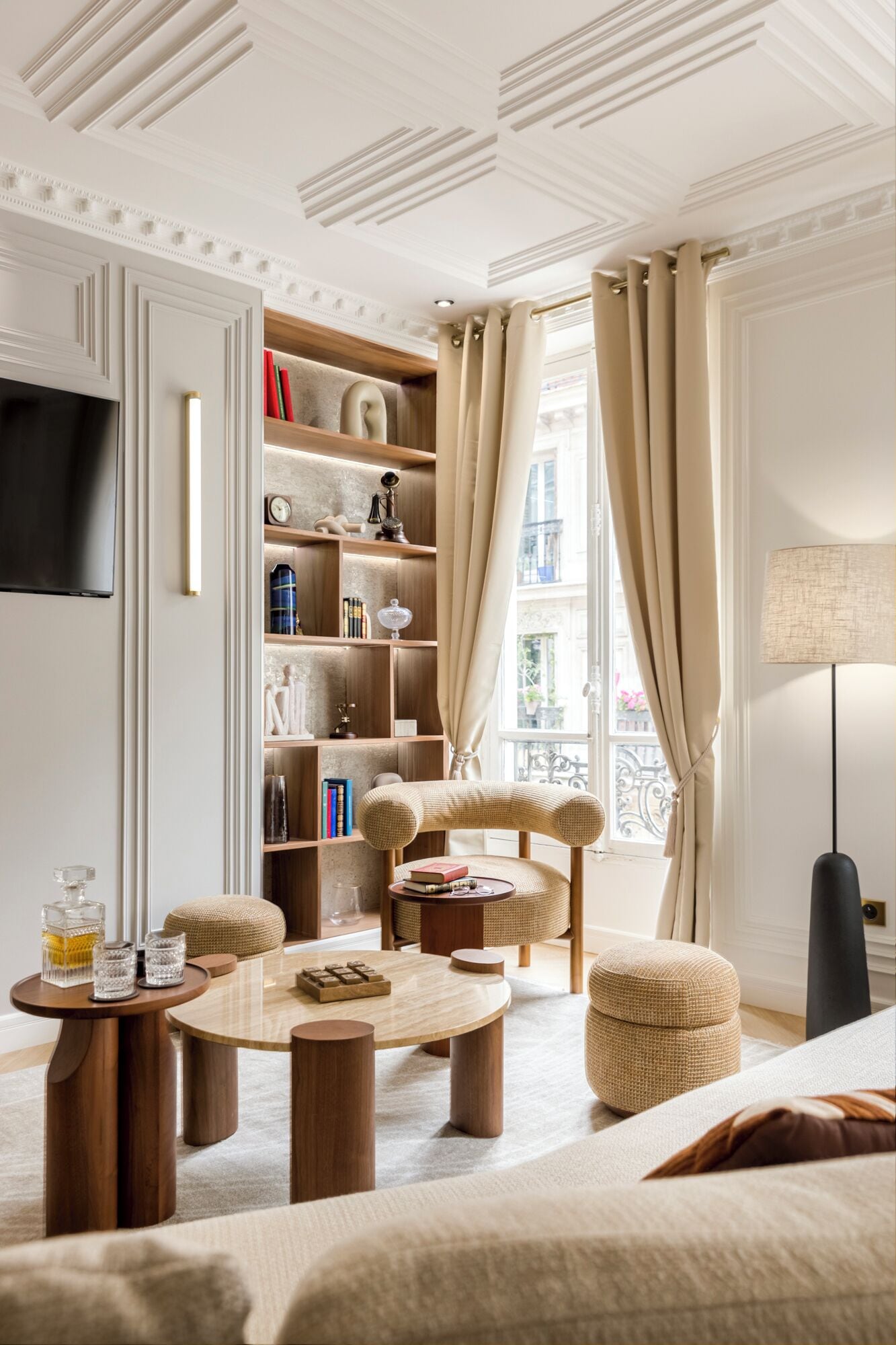 Apartment, City View | Living area | Offices