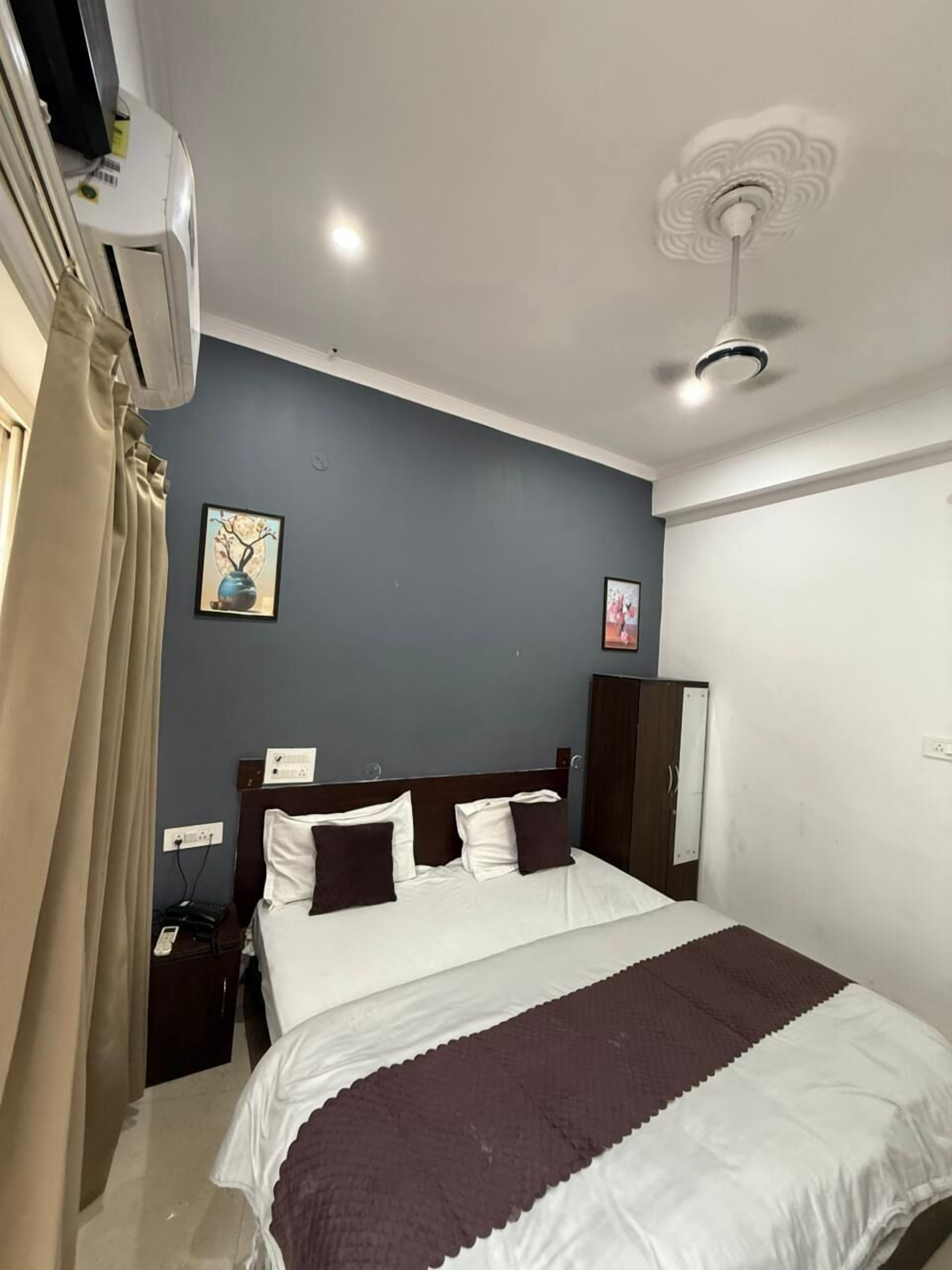 Standard Room | Bed sheets