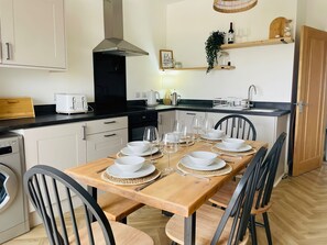 Cottage | Interior - No.7 Plas Darien (Holyhead)