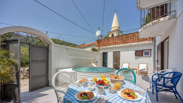 Standard House, 4 Bedrooms, 2 Bathrooms (Captain's House - Sv. Jakov /w) | Outdoor dining - Captain's House - Sv. Jakov /w Terrace (Mali Losinj)