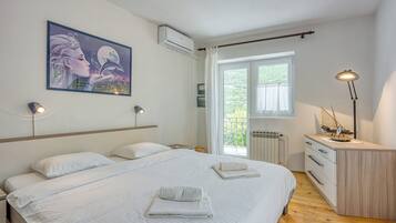 Hus – standard, flere soverom, 2 bad (Captain's House - Sv. Jakov) | 4 soverom, strykejern/-brett, wi-fi (inkludert) og sengetøy