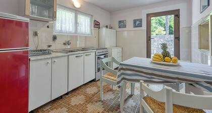 Captain's House - Sv. Jakov
