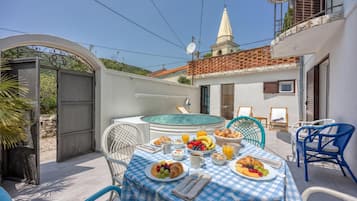 Standard House, Multiple Bedrooms, 2 Bathrooms (Captain's House - Sv. Jakov) | Outdoor dining