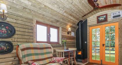 Under the Oak Tree Shepherd's Hut