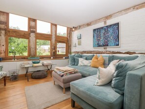 Living area - The Art House (Leominster)