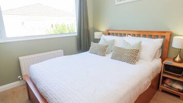 Cottage | 1 bedroom, individually decorated, individually furnished, free WiFi