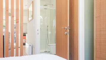 Cottage | Bathroom | Shower