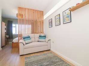 Cottage | Living area