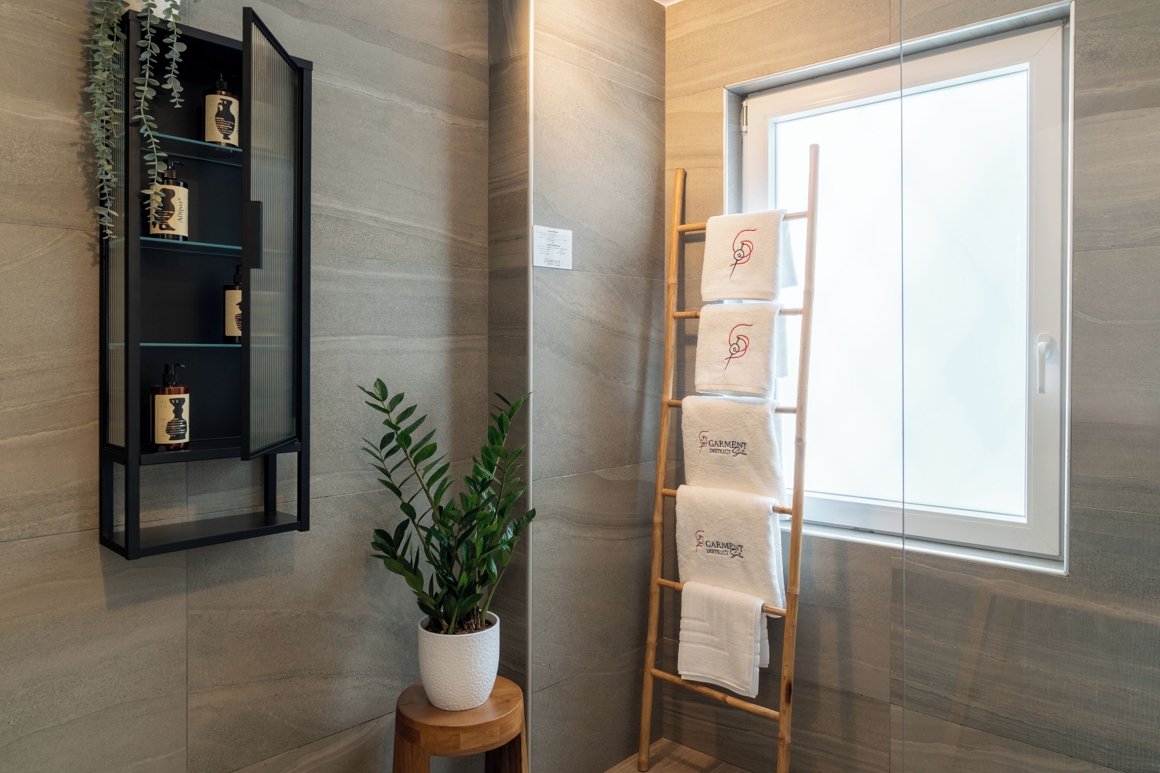 Grand Suite, Balcony, City View | Bathroom | Shower, rainfall showerhead, designer toiletries, hair dryer