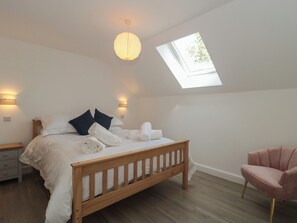 2 habitaciones, decoración personalizada y muebles diferentes