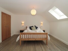 2 habitaciones, decoración personalizada y muebles diferentes