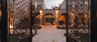 Sv Valinor Stone House