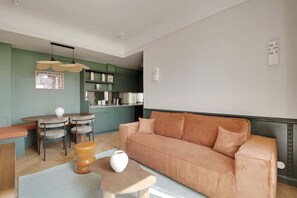 TV, offices