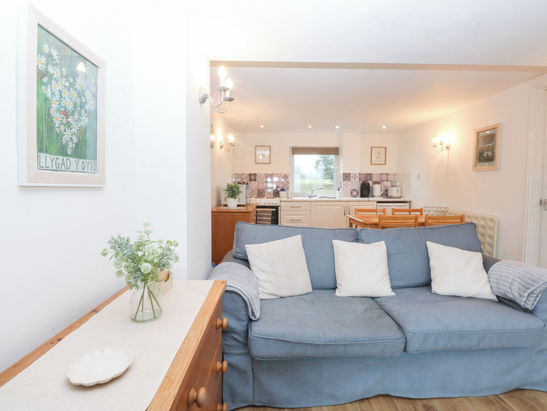 Cottage | Living area