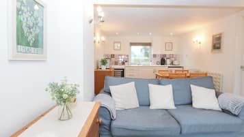 Cottage | Living area