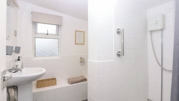 Ferienhaus | Badezimmer | Dusche