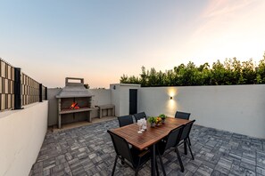 Kaffee und/oder Kaffeemaschine