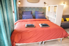 1 bedroom, iron/ironing board, free WiFi, bed sheets