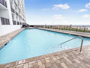 Indendørs pool, udendørs pool