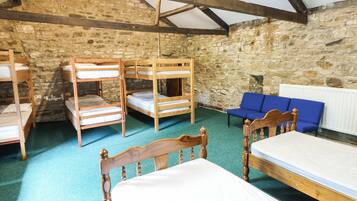 2 bedrooms, individually decorated, individually furnished, free WiFi