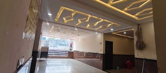 阿格拉瓦尔大厦