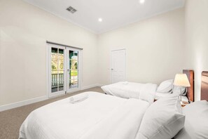 4 bedrooms, WiFi, bed sheets