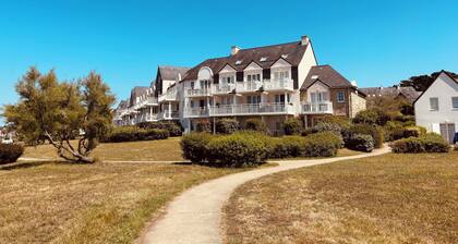 Duplex for 4 overlooking the port of Crouesty