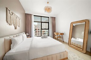 2 bedrooms, iron/ironing board, travel cot, free WiFi