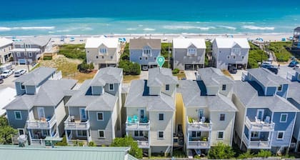 5 Bedroom home located in Heart of Surf City, beach access across street