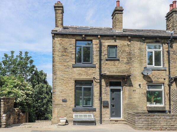 Exterior - Myrtle Nook (Keighley)