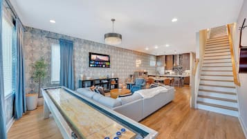 獨棟房屋 | 4 間臥室、網路服務