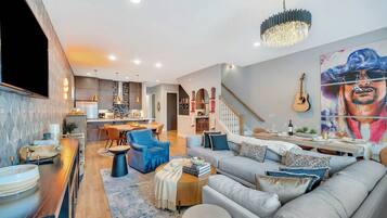 House | 4 bedrooms, desk, high-speed internet